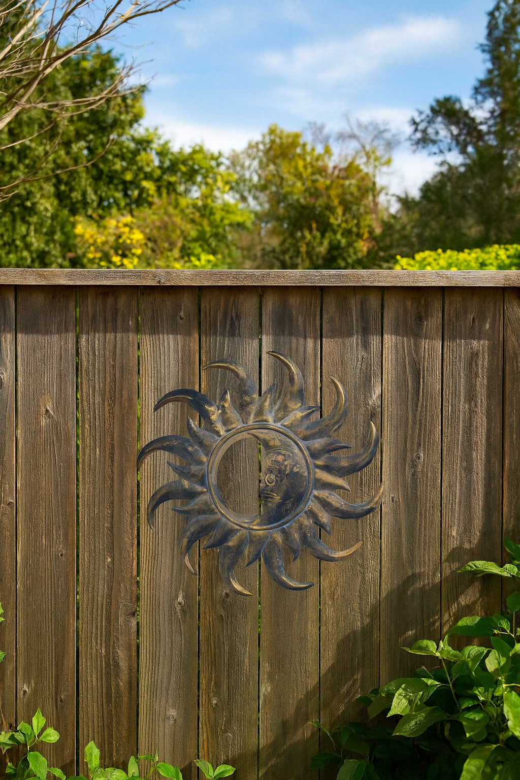 sun moon art on fenc.png